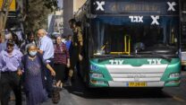 אוטובוס אגד (צילום: אוליבייה פיטוסי/פלאש 90)