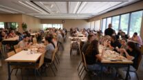 חדר האוכל בקיבוץ משמר העמק (צילום: אוריאל לוי)