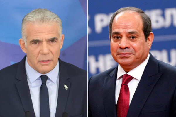 ראש הממשלה יאיר לפיד ונשיא מצרים עבד אל-פתאח א-סיסי (צילומים: AP/PhotoDarko Vojinovic, עמוס בן גרשום/לעמ)