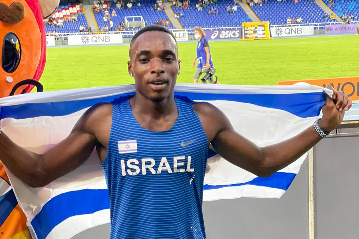בליסנג אפריפה אלוף העולם בריצת 200 מטר עד גיל 20 (צילום: איגוד האתלטיקה בישראל)