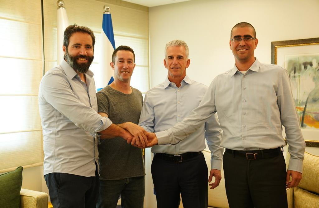 הסכם חדש לפנסיות גישור ו״מסלולי העסקה מיוחדים״ לעובדי המוסד, שנחתם עם משרד האוצר (צילום: ללא קרדיט) הסכם חדש לפנסיות גישור ו״מסלולי העסקה מיוחדים״ לעובדי המוסד, שנחתם עם משרד האוצר (צילום: ללא קרדיט)