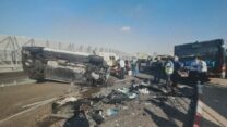 זירת התאונה בנתב"ג (צילום: כבאות והצלה)