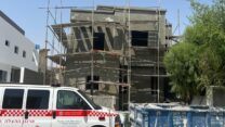 זירת התאונה בבאר שבע (צילום: אמין אלכמלאת, תיעוד מבצעי מד"א)