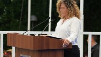 א', רח"ט באגף טכנולוגי במוסד, בקבלת פרס ביטחון ישראל (צילום: אגף דוברות והסברה, משרד הביטחון)