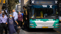 אוטובוס של אגד (צילום: אוליבייה פיטוסי, פלאש 90)