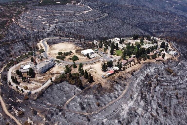 בית החולים איתנים לאחר השריפה. אזור החיץ מנע אסון כבד יותר (צילום: כבאות והצלה ירושלים)