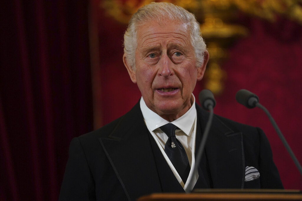 המלך צ'רלס השלישי בנאום ההכתרה (צילום: (Jonathan Brady/Pool Photo via AP)