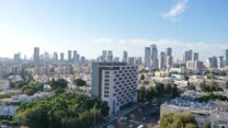 בניין הדיור הציבורי של עמיגור בדרך השלום בתל אביב (צילום: עמיגור)
