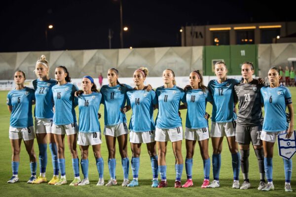 נבחרת הנשים של ישראל בכדורגל מול סרביה במוקדמות המונדיאל (צילום: עודד קרני, באדיבות ההתאחדות לכדורגל בישראל)