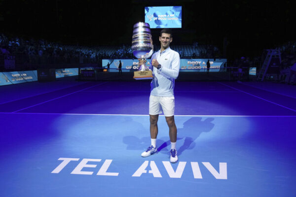 נובאק ג'וקוביץ' זוכה בטורניר ה-ATP בתל אביב (צילום: AP Photo/Ariel Schalit)