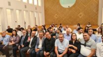 חברי ונציגי סיעת בל״ד במהלך דיון בית המשפט העליון על פסילת המפלגה בבחירות הקרובות (צילום: יהל פרג׳)