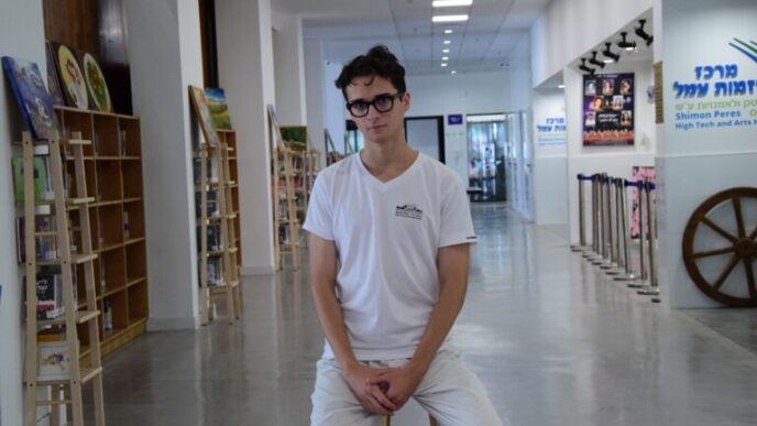 Alex Korshnov. "The institutions here see the person before the bureaucracy, and I really appreciate that" (Photo: Or Guetta)