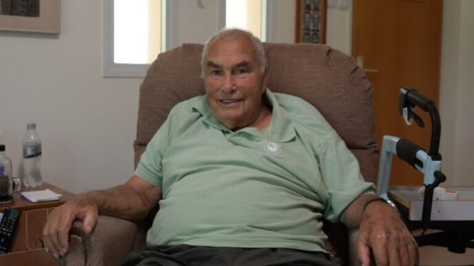Ran Golan. "We tried to do everything to make a living: make sockets, electrical components, light bulbs. I set up a dairy" (Photo: Uriel Levy)