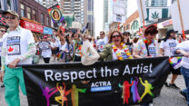 עובדי ACTRA מפגינים בטורונטו, קנדה (צילום ארכיון: shutterstock)