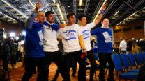 פעילי ליכוד חוגגים את תוצאות הבחירות בבנייני האומה (צילום: דוד טברסקי)