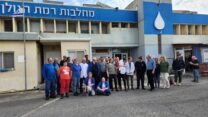עובדי מפעל מחלבות רמת הגולן בקצרין (צילום: דוברות ההסתדרות)