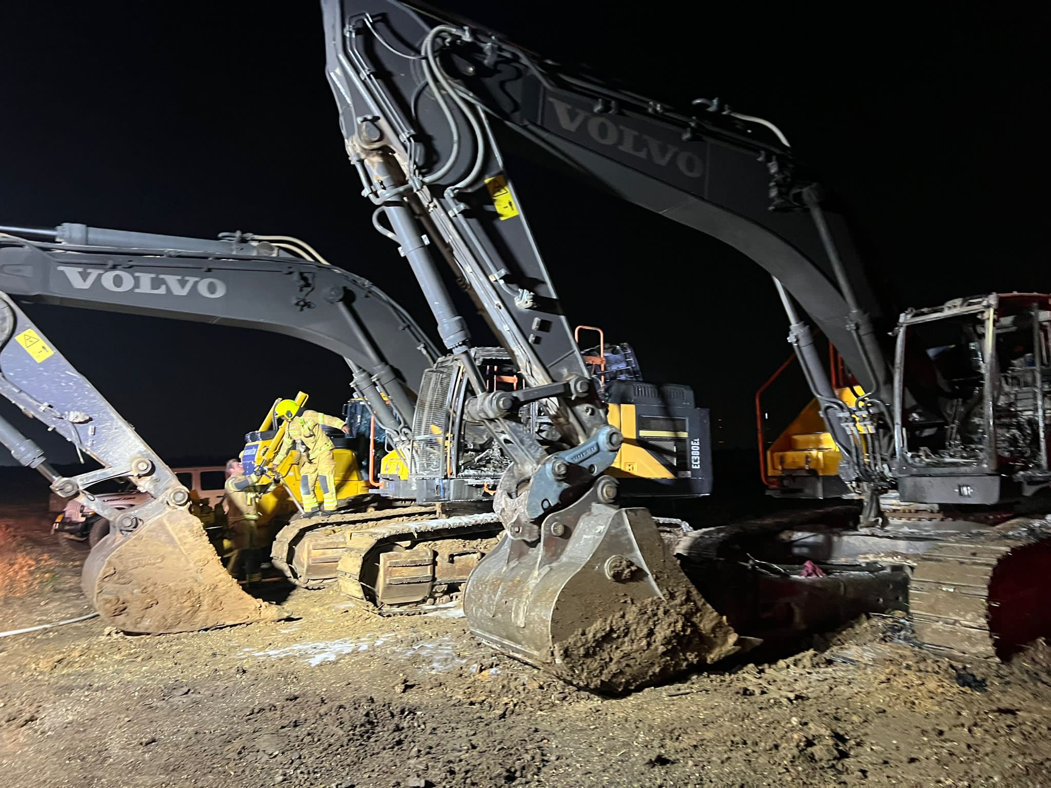 כלי הרכב (בגרים) באתר הבנייה סמוך לעכו (צילום: דוברות כב"ה)