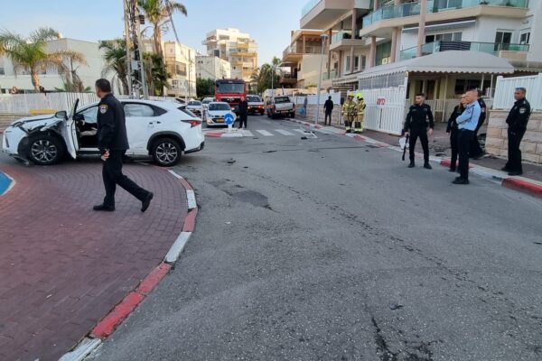 אזור הפיצוץ בנהריה (צילום: דוברות המשטרה)