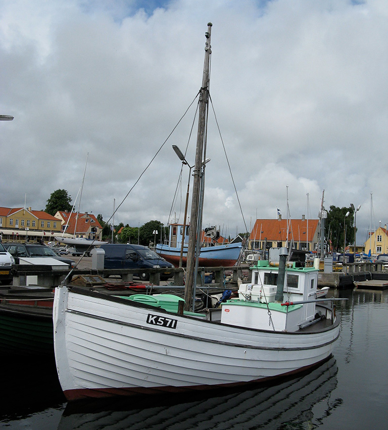סירה ששימשה להברחת יהודים מדנמרק לשבדיה. 600 הפלגות של תריסר סירות בלילה (צילום: יאיר חקלאי, ויקימדיה)