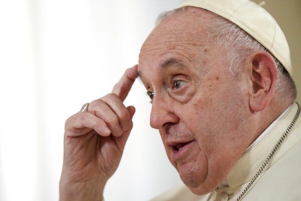 האפיפיור פרנציסקוס  (צילום: AP Photo/Andrew Medichini)