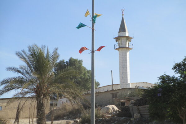 מסגד בכניסה ליישוב לקייה (צילום: ויקיפדיה)