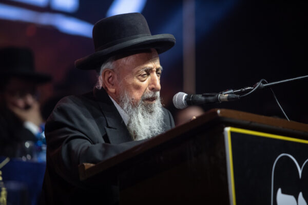 הרב שמעון בעדני, מנהיגה הרוחני של ש"ס (צילום: אהרון קרוהן/פלאש90)