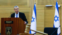 שר המשפטים יריב לוין מציג את עיקרי הרפורמה המתוכננת במערכת המשפט (צילום ארכיון: אוליבייה פיטוסי/פלאש90)