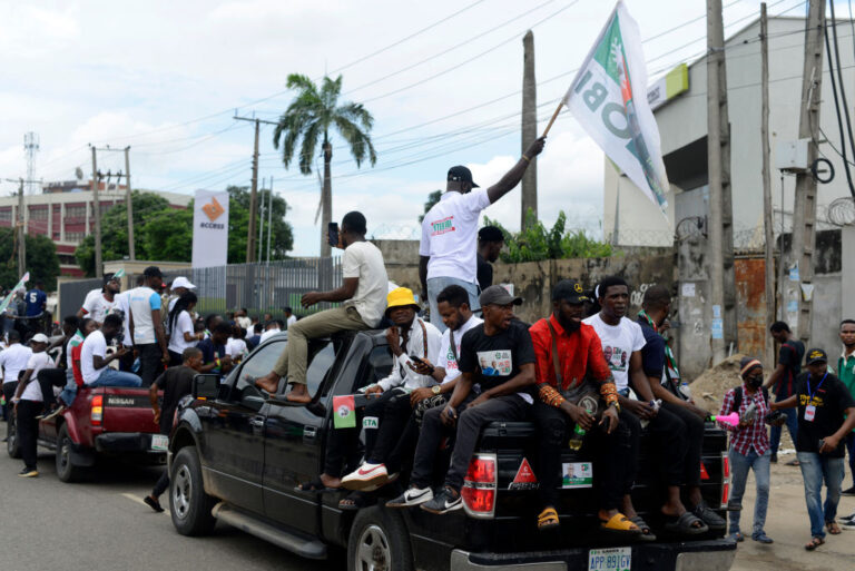 לאגוס, ניגריה, אוקטובר 2022. הפגנת תמיכה בפיטר אובי, מועמד הלייבור לנשיאות. ייתכן סיבוב שני בפעם הראשונה בהיסטוריה של המדינה (צילום: Adekunle Ajayi/NurPhoto via Getty Images)