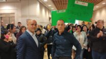 הפגנת עובדי זרוע העבודה במשרד הכלכלה מול לשכת השר ניר ברקת (צילום: ניצן צבי כהן)