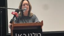 אילנה דיין בכנס ארגון העיתונאים והעיתונאיות נגד סגירת התאגיד (צילום: ארגון העיתונאים)