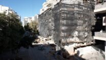 ‏קריסת בניין בהוד השרון שנמצא בתהליך תמ״א (צילום: דוברות העירייה)