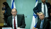 שר המשפטים יריב לוין ויו"ר ועדת החוקה שמחה רוטמן (צילום: יונתן זינדל/פלאש90)