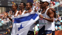 מימין: גשאו טיילה, בוקאיו מלדה, מארו טפרי, יימר גטהון וגירמה אמרה.
בסיום גמר המרתון באליפות אירופה מינכן (צילום: Adam Pretty/Getty Images)