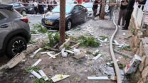 רחוב חיים תורן בפסגת זאב לאחר פיצוץ בלון הגז (צילום: כבאות והצלה)