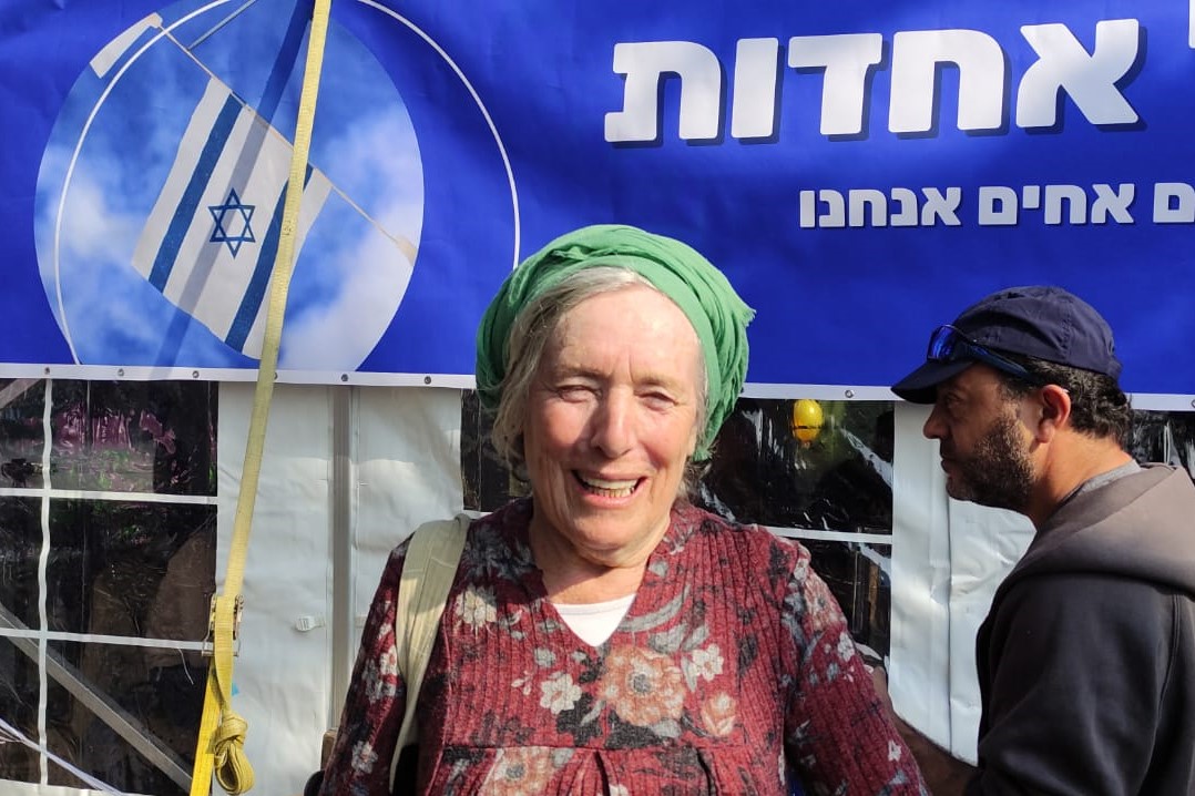 Hadassah Froman at a conversation tent in front of the Knesset. "We are all part of this because this is how we grew up and how we were educated" (Photo: Nizzan Zvi Cohen).