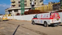 זירת תאונת העבודה בנתניה (צילום: דוברות מד"א)