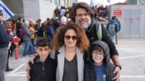 משפחת שטדלר: בועז, ליעד והבנים שילה ושני (צילום: ג'וליה לרמה)