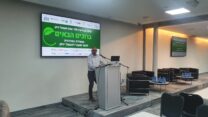 יו"ר רשות החשמל אמיר שביט בכנס "2030 עוברים ל-100 אחוז חשמל ירוק (צילום: ארז רביב)