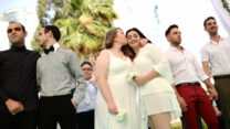 טקס נישואים ל-26 זוגות חד מיניים בתל אביב, במחאה על האיסור על נישואים חד מיניים בישראל, יוני 2019 (צילום: תומר נויברג / פלאש 90)