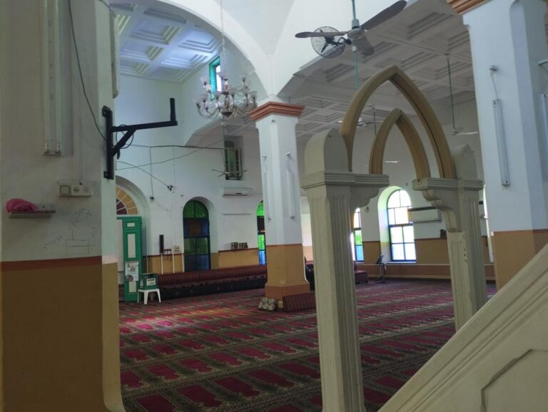 המסגד (צילום: צח בר תור)