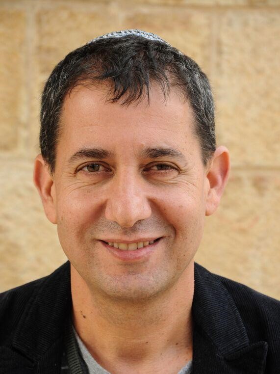 הרב אופק מאיר, מנהל המרכז החינוכי 'ליאו באק' בחיפה (צילום: מתוך אלבום פרטי)
