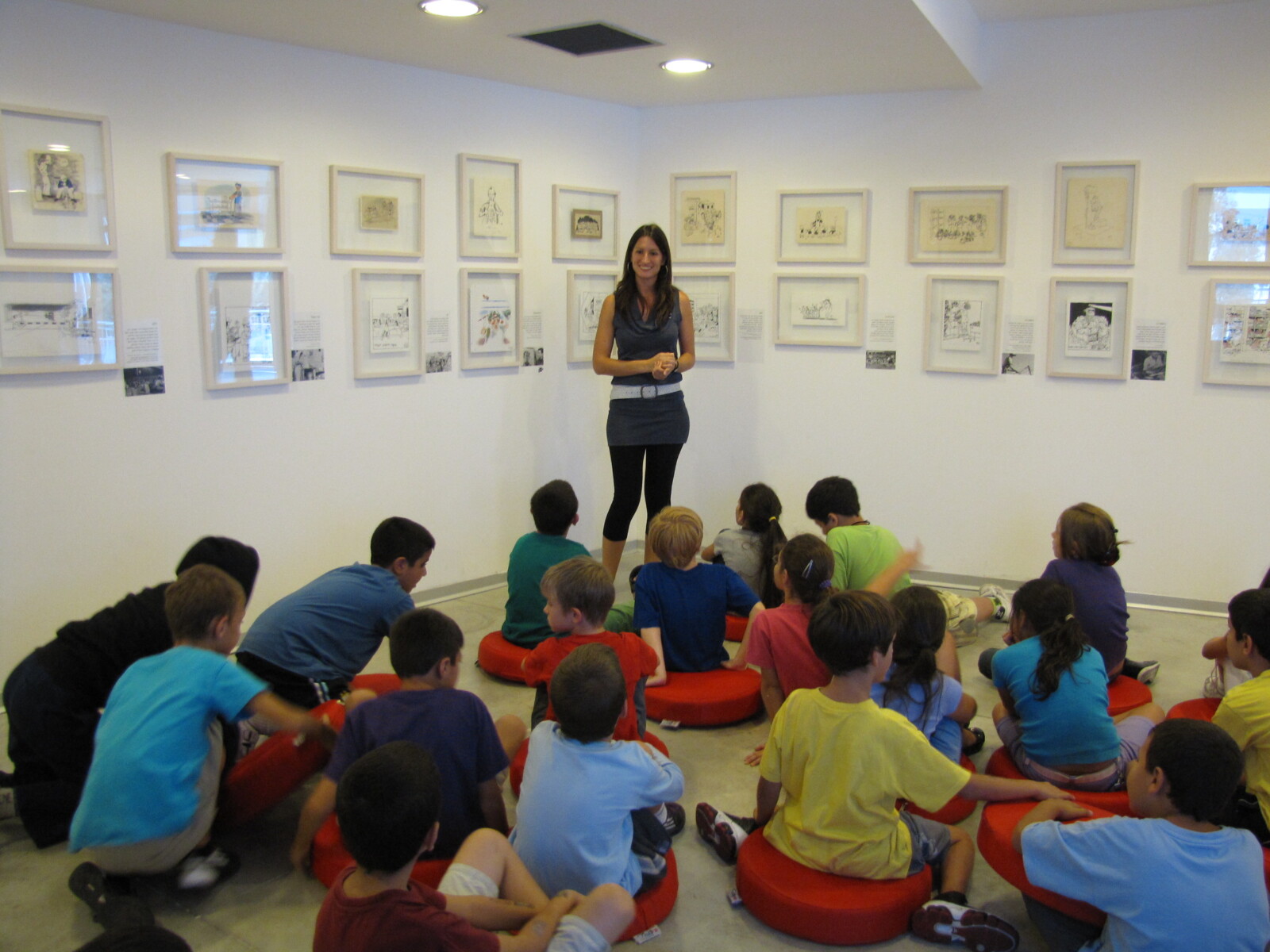 סדננת קומיקס למתחילים במוזיאון הישראלי לקריקטורה וקומיקס (צילום: שי בן אפרים)