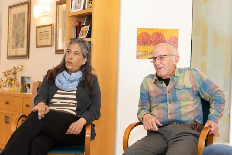 On the left, Oshrit Sabag: &quot;What is jarring for people is the charging forward. We have reached a situation where the center blocs cannot sit together&quot; (Photo: Cadia Levy)