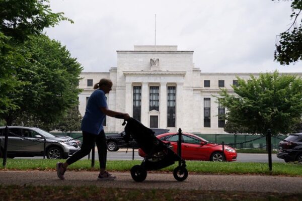 בניין הבנק המרכזי האמריקאי (הפדרל ריזרב) בוושינגטון בירת ארצות הברית (צילום: REUTERS/Sarah Silbiger)