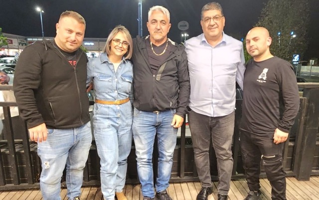 ראשי ועד עובדי סנונית שירותי תעופה מבית אלביט, שהתאגדו בהסתדרות (צילום: דוברות ההסתדרות) ראשי ועד עובדי סנונית שירותי תעופה מבית אלביט, שהתאגדו בהסתדרות (צילום: דוברות ההסתדרות)