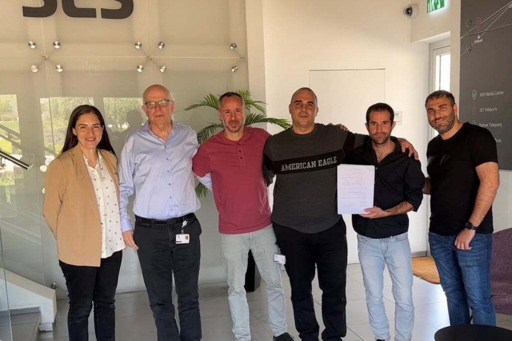 חתימת הסכם קיבוצי בחברת SES (צילום: דוברות ההסתדרות, ועד העובדים)