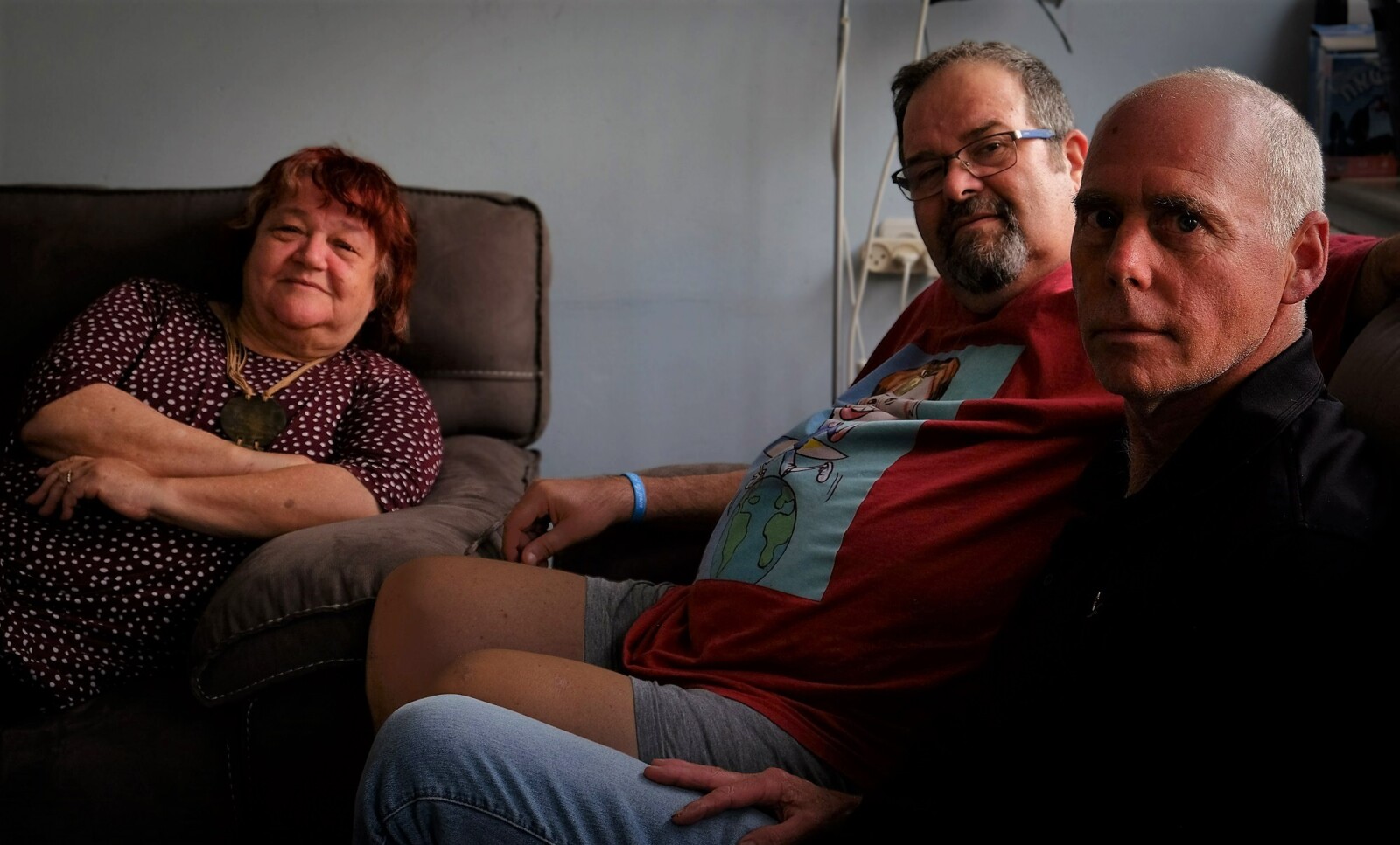 הורים ששכלו את ילדיהם בפיגוע בקו 37 בחיפה: רון קרמן (מימין), יוסי צור ואסתר פירסטטר (צילום: דוד טברסקי)