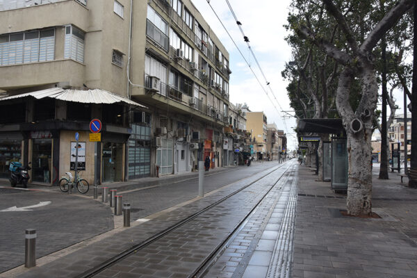 חנויות סגורות בשדרות ירושלים (צילום: הדס יום טוב)