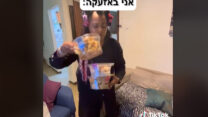 אסתר אווקה (צילום מסך: מתוך הטיקטוק של אסתר אווקה)