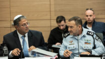 מפכ"ל המשטרה קובי שבתאי והשר לביטחון לאומי איתמר בן גביר (צילום: יונתן זינדל/פלאש90)